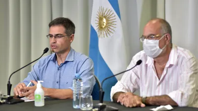 director general de Epidemiología, Diego Garcilazo y el director del hospital San Martín, Carlos Bantar