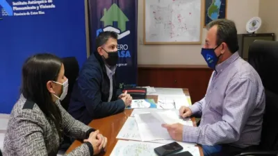 Trabajan en nuevas soluciones habitacionales para Feliciano