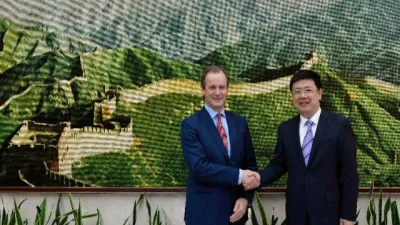 Bordet y el embajador chino