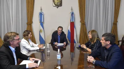 La provincia asistirá a municipios con dificultades para pagar sueldos