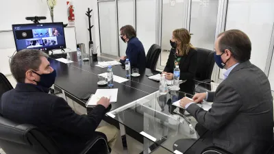 Puertos, energía y caminos, temas de la reunión de Bordet con ministros nacionales