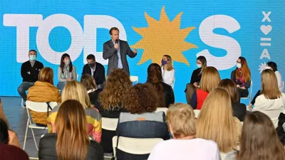 Bordet se reunió con mujeres de distintos ámbitos de la vida social, política y económica de la provincia de cara a las elecciones legislativas.