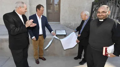 Bordet presidió el acto de inauguración de la restauración de la Capilla Norte San Miguel de Paraná. Se trata del edificio religioso más antiguo de la provincia.