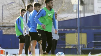 Boca confirmó los convocados y Alfaro probó un equipo pensando en Patronato