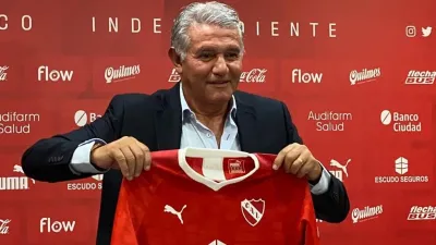 “Estoy preocupado, pero de ninguna manera renuncié”, aclaró Jorge Burruchaga