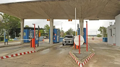 El peaje para cruzar el río Uruguay por los enlaces de la CARU aumentarán de manera significativa a partir de este lunes.