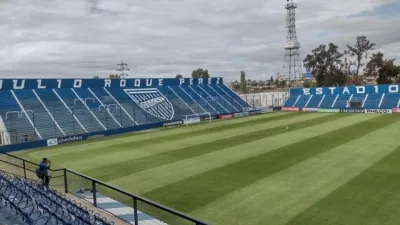 Godoy Cruz emitió un comunicado tras la detención de dos jugadores de su Reserva