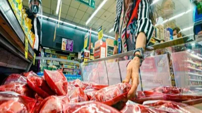 Anunciaron nuevos precios para una canasta de 7 cortes de carne, verduras y frutas