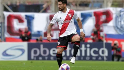 Según su representante, Milton Casco "se quedará en River hasta que las piernas le den"