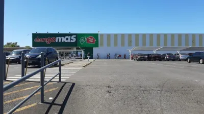 El local de la cadena de hipermercados Changomás de Paraná anunció que fue notificada y decidió realizar “estrictas tareas de limpieza, desinfección y sanitización”.