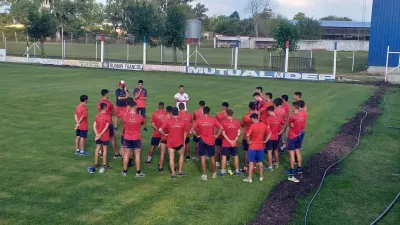 Con River en el horizonte, Chitero puso en marcha su ciclo como DT del Depro