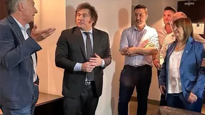 Imagen de archivo del presidente Javier Milei junto al ex mandatario Mauricio Macri, la ministra de Seguridad Patricia Bullrich y el ministro de Defensa, Luis Petri.