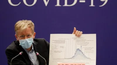 Bruce Aylward, jefe de la misión de la OMS en China