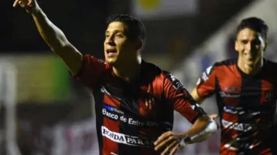 Patronato oficializó el regreso de Damián Arce, primer refuerzo para la Primera Nacional