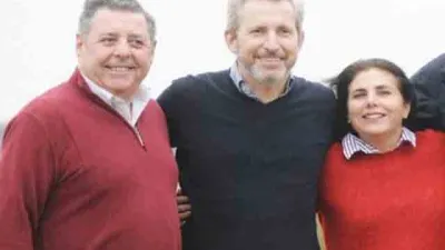Alfredo De Ángeli junto a Rogelio Frigerio y Gabriela Lena