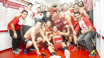 Básquet: Rocamora festejó en el clásico uruguayense ante Parque Sur