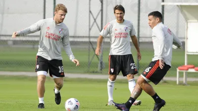 River no viajó a Colombia y enfrentará a Independiente Santa Fe el jueves en Paraguay