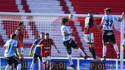 Patronato no pudo sostener la ventaja y empató con Argentinos en La Paternal 