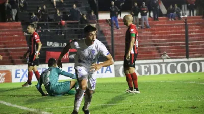 Un ineficaz Patronato perdió con Godoy Cruz y se hundió más en la zona de descenso