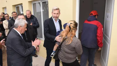 Frigerio y Lauritto entregaron viviendas