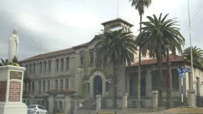 Escuela Normal de Victoria "Osvaldo Magnasco"