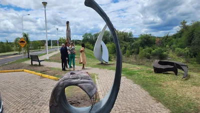 Las obras que estaban expuestas en un emplazamiento transitorio serán ubicadas para su exposición en la zona Norte de la Isla del Puerto, en las inmediaciones del Centro de Interpretación de los Humedales.