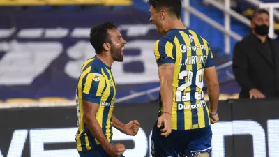 Rosario Central debutó con un triunfo ante Argentinos en el Gigante de Arroyito