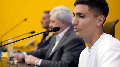 “Una vez que te llama Boca, se descarta todo”, indicó en su presentación Ezequiel Bullaude