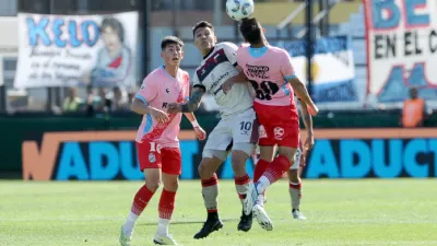 Fútbol: Arsenal le ganó a Colón de Santa Fe y lo hundió en zona de descenso