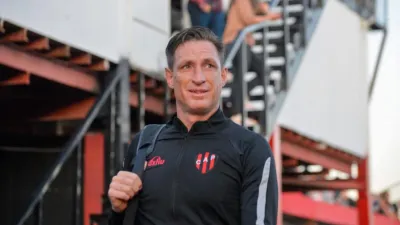 Facundo Sava anunció que no seguirá como director técnico de Patronato