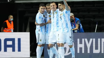 Futsal: Argentina logró un histórico triunfo ante Brasil y buscará el bicampeonato mundial
