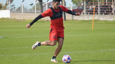 Patronato no podrá contar con Sergio Ojeda y prepara tres cambios para recibir a Unión