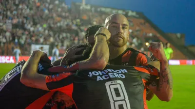 Fútbol: Patronato venció al último campeón y dejó atrás 12 fechas de sinsabores