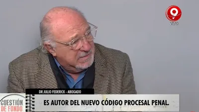 Julio Federik quien acusó más de 50 años de experiencia en el Derecho Penal aseguró que nunca vio el festival de recusaciones que ensaya la defensa del condenado en primera instancia, Sergio Urribarri.