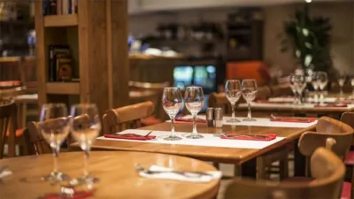 Los restaurantes y hoteles son algunos de los sectores más afectados por la crisis generada por la pandemia del coronavirus.