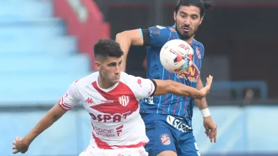 Unión de Santa Fe logró una agónica victoria en Sarandí