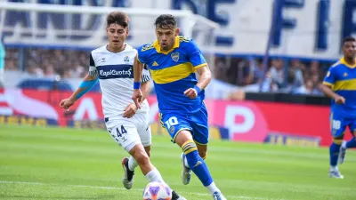 Boca ganó en La Plata, recuperó el liderazgo y depende de sí mismo para ser campeón
