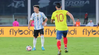 Fútbol: el entrerriano Lisandro Martínez apenas erró dos pases frente a Colombia