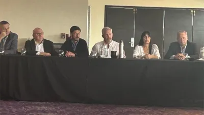 La reunión que presidió Rogelio Frigerio contó con la presencia de todas las autoridades electas de Juntos por Entre Ríos.