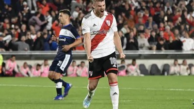 Con una goleada, River ratificó su liderazgo ante Gimnasia en el Monumenal