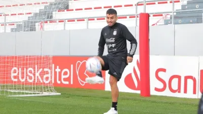 Ángel Correa tuvo que abandonar la concentración de la selección argentina en Bilbao