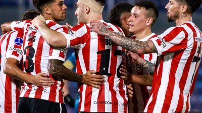 Copa Sudamericana: con aporte entrerriano, Estudiantes de La Plata goleó a Tacuary