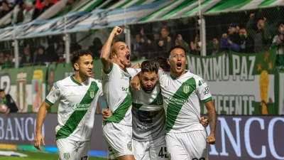 Banfield festejó por primera vez desde el regreso de Julio Falcioni como director técnico