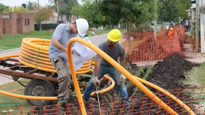 Gasoductos centrales, redes domiciliarias, y la provisión del servicio a parques industriales y termas forman parte del plan que lleva adelante la provincia con recursos propios.