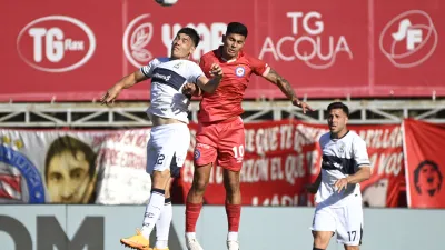 Fútbol: Argentinos venció a Gimnasia y alcanzó la cima en la Zona A