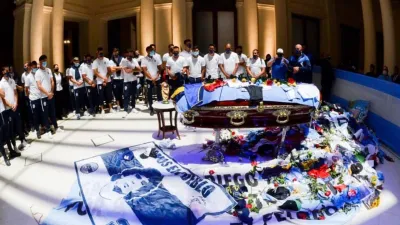 Con presencia entrerriana, el plantel de Gimnasia La Plata despidió a su DT