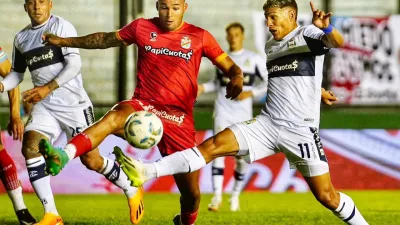 Gimnasia no pudo romper el cero en Sarandí y dejó puntos en la lucha por la permanencia