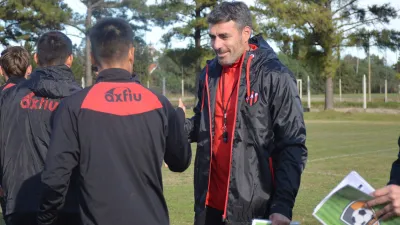 Con una prueba exigente, Patronato inicia en Tucumán el ciclo de Diego Pozo
