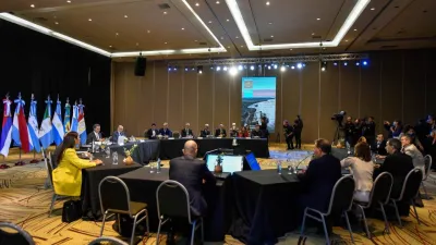 Bordet propuso a Nación incorporar el dragado de los puertos secundarios de la provincia