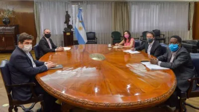 Guzmán y Chodos recibieron a la delegación del FMI